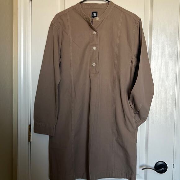 GAP Dresses & Skirts - Gap Khaki Dress with pockets Size Small 100% Cotton